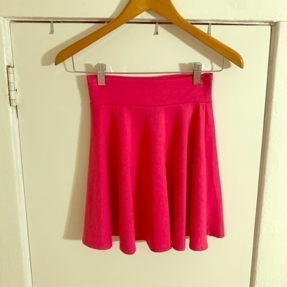 Solemio Pink‎ Mini Skater Skirt Size Small